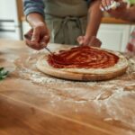 Top 7 ingrediente esențiale pentru pizza de casă perfectă