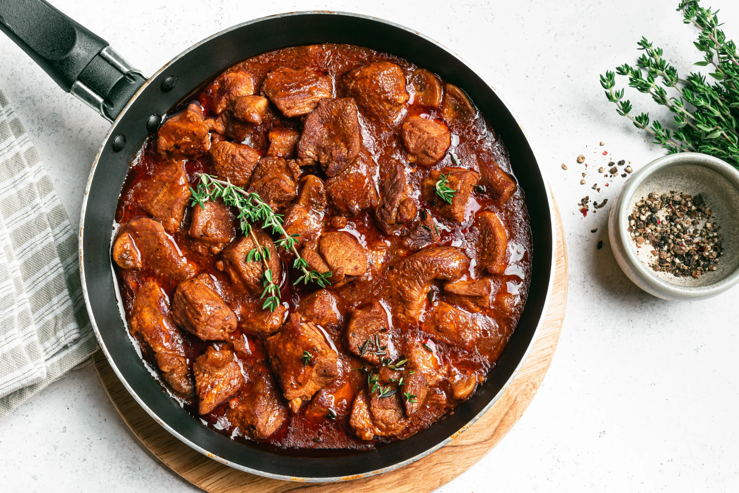 Cover articol Rețetă de tocăniță de porc